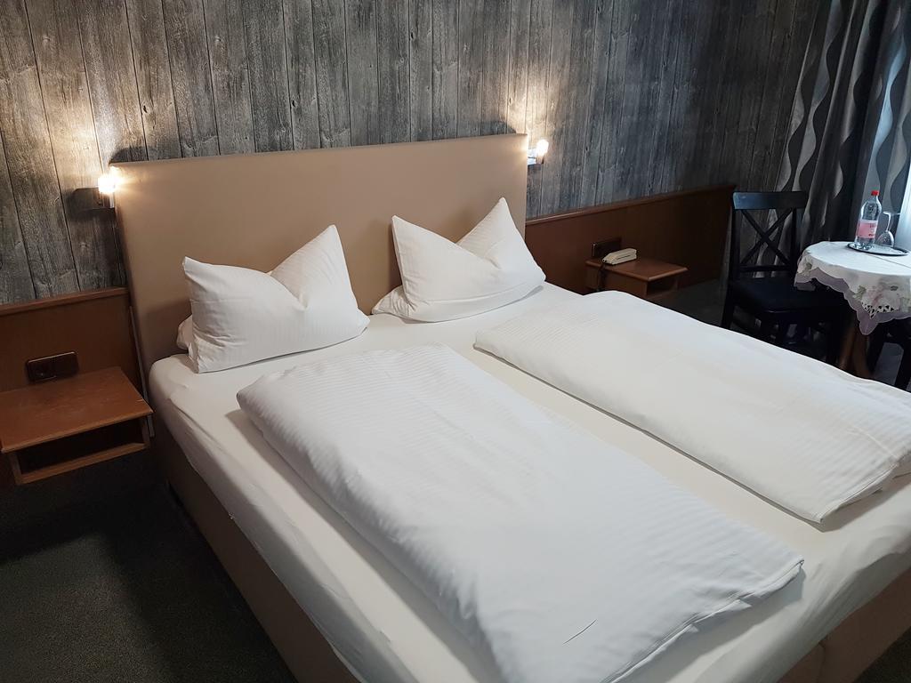 Charlottenhof Hotel Messel Ngoại thất bức ảnh